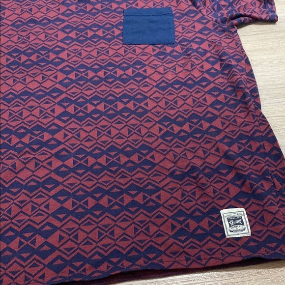 Beautiful Giant Boho Maroon and Blue Geometric Short Sleeve Tee Size XL - Picture 8 of 15